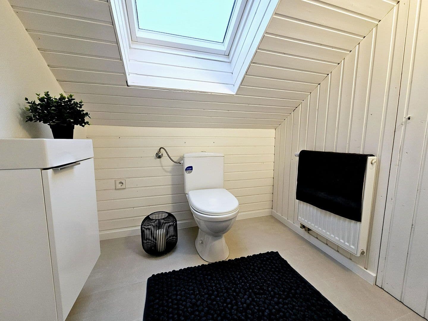 Prodej domu 161 m², pozemek 216 m², Bad Friedrichshall, Bádensko-Württembersko Prodej domu 161 m², pozemek 216 m², Bad Friedrichshall, Bádensko-Württembersko