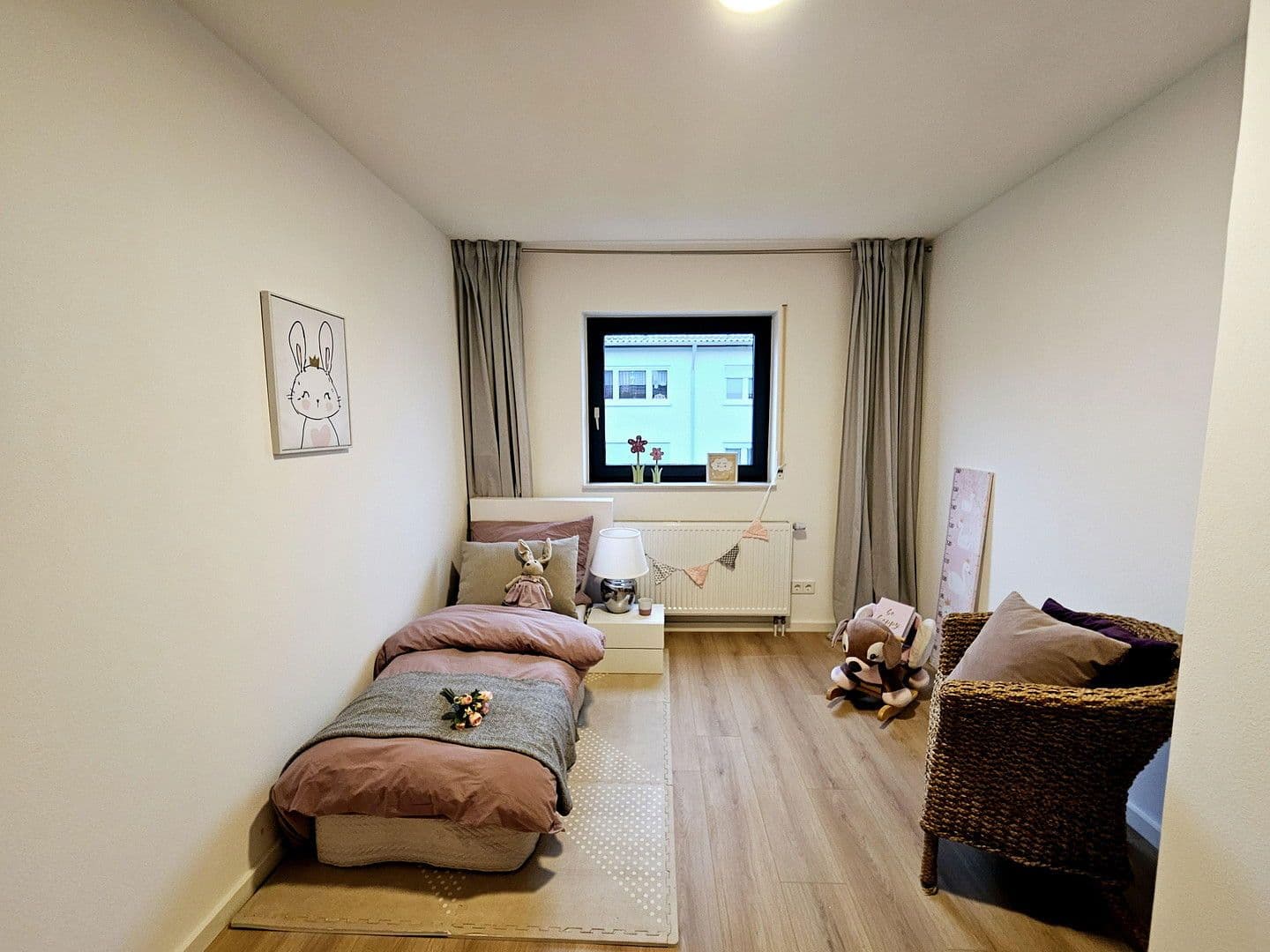 Prodej domu 161 m², pozemek 216 m², Bad Friedrichshall, Bádensko-Württembersko Prodej domu 161 m², pozemek 216 m², Bad Friedrichshall, Bádensko-Württembersko