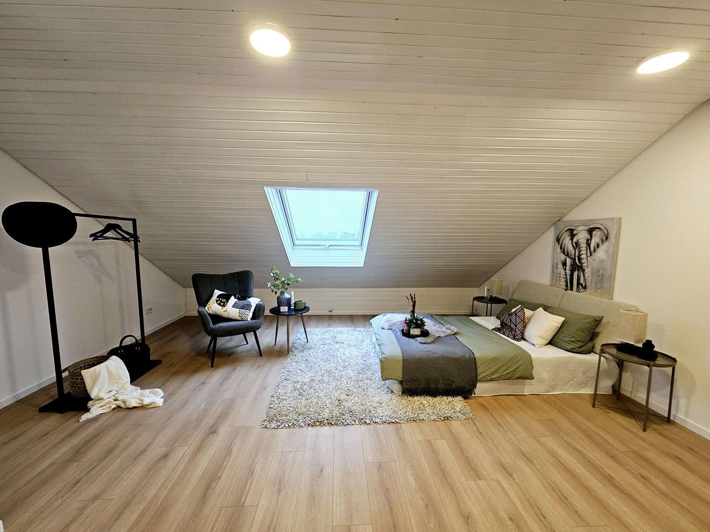 Prodej domu 161 m², pozemek 216 m², Bad Friedrichshall, Bádensko-Württembersko Prodej domu 161 m², pozemek 216 m², Bad Friedrichshall, Bádensko-Württembersko