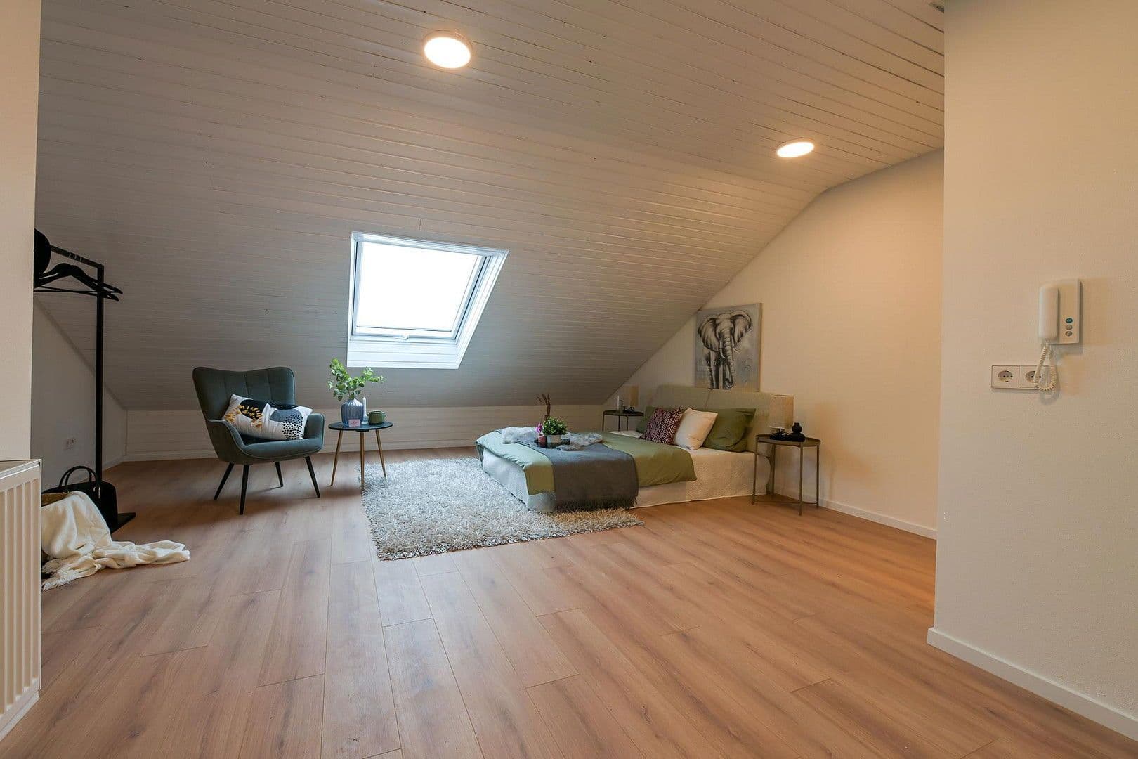 Prodej domu 161 m², pozemek 216 m², Bad Friedrichshall, Bádensko-Württembersko Prodej domu 161 m², pozemek 216 m², Bad Friedrichshall, Bádensko-Württembersko