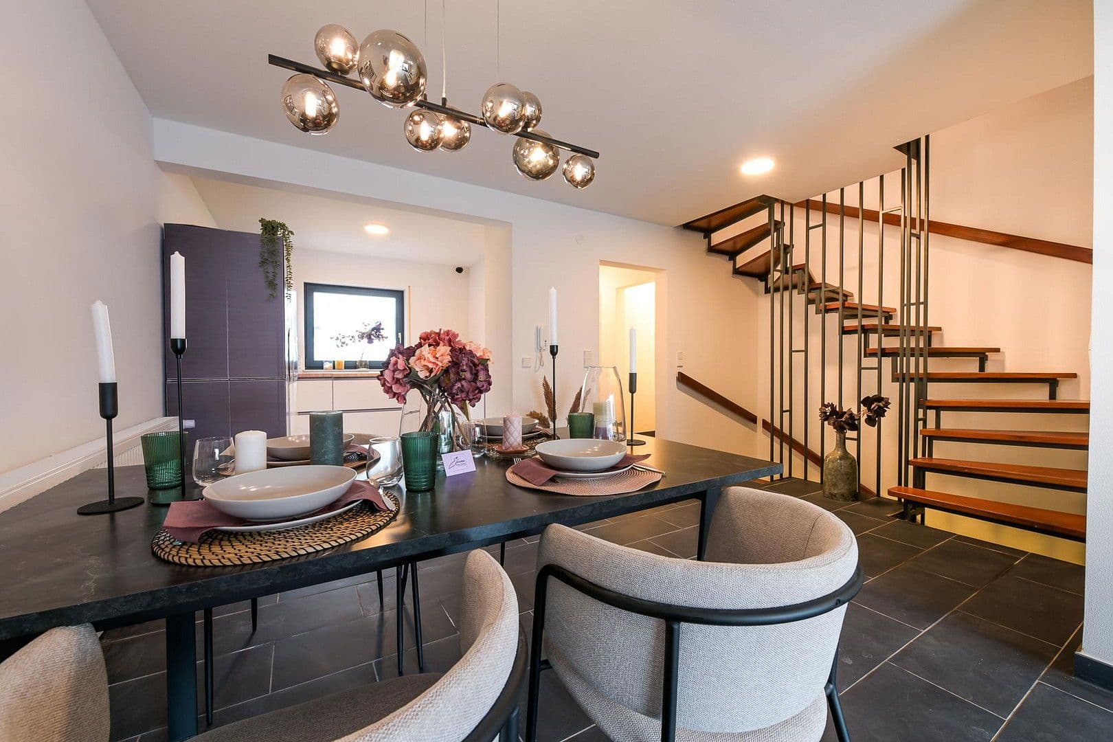 Prodej domu 161 m², pozemek 216 m², Bad Friedrichshall, Bádensko-Württembersko Prodej domu 161 m², pozemek 216 m², Bad Friedrichshall, Bádensko-Württembersko