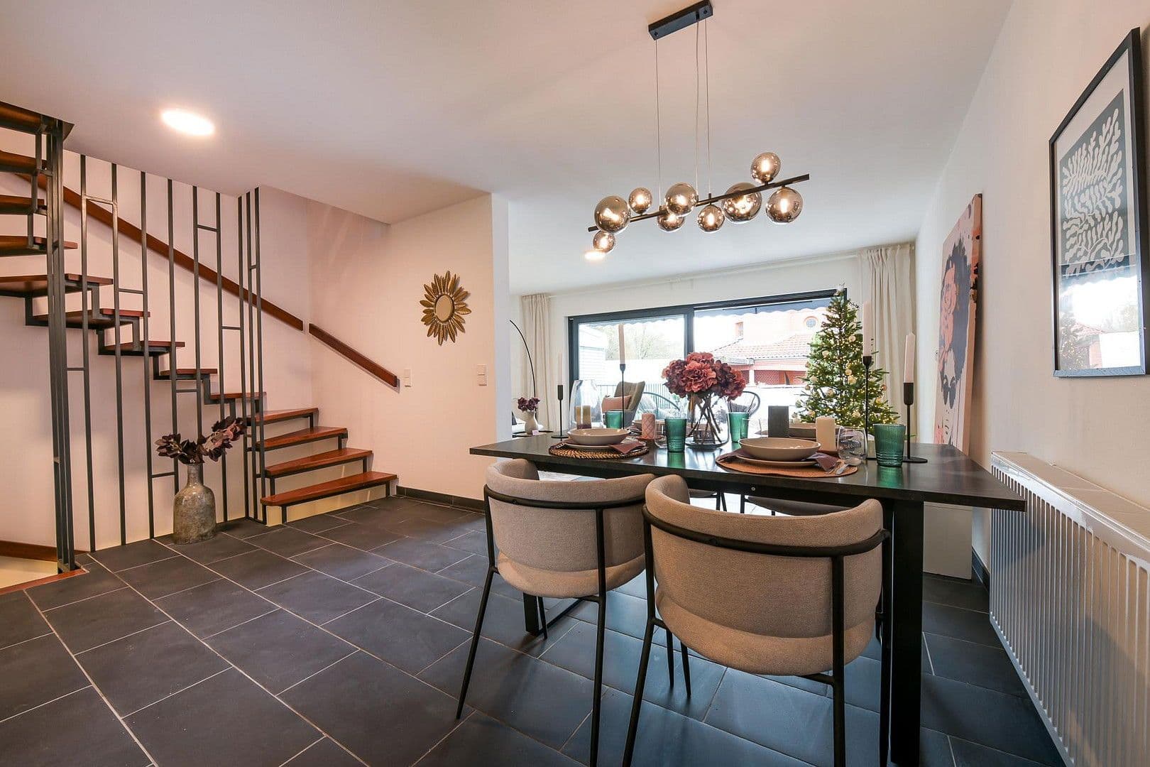 Prodej domu 161 m², pozemek 216 m², Bad Friedrichshall, Bádensko-Württembersko Prodej domu 161 m², pozemek 216 m², Bad Friedrichshall, Bádensko-Württembersko