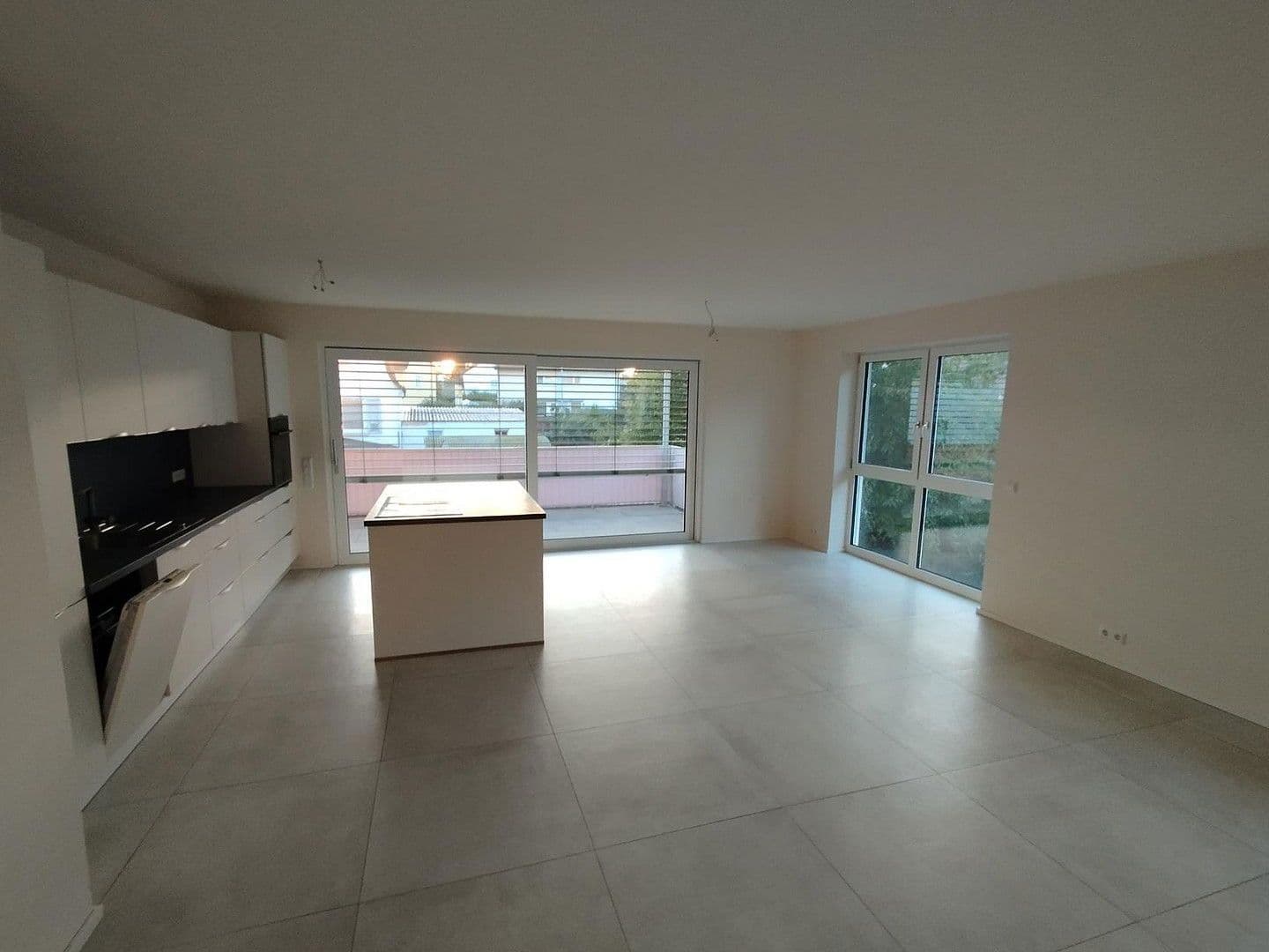 Pronájem bytu 2+1 65 m², Nelkenstraße 7, Leinfelden-Echterdingen, Bádensko-Württembersko Pronájem bytu 2+1 65 m², Nelkenstraße 7, Leinfelden-Echterdingen, Bádensko-Württembersko