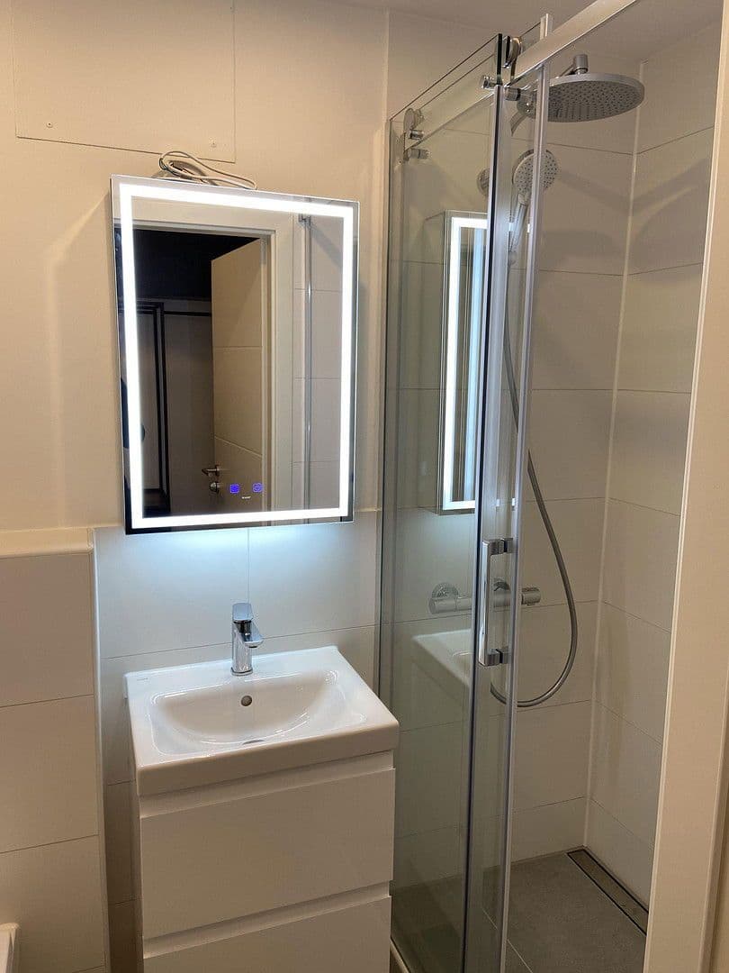 Pronájem bytu 1+1 22 m², Türkenstraße 80, München, Bavorsko Pronájem bytu 1+1 22 m², Türkenstraße 80, München, Bavorsko