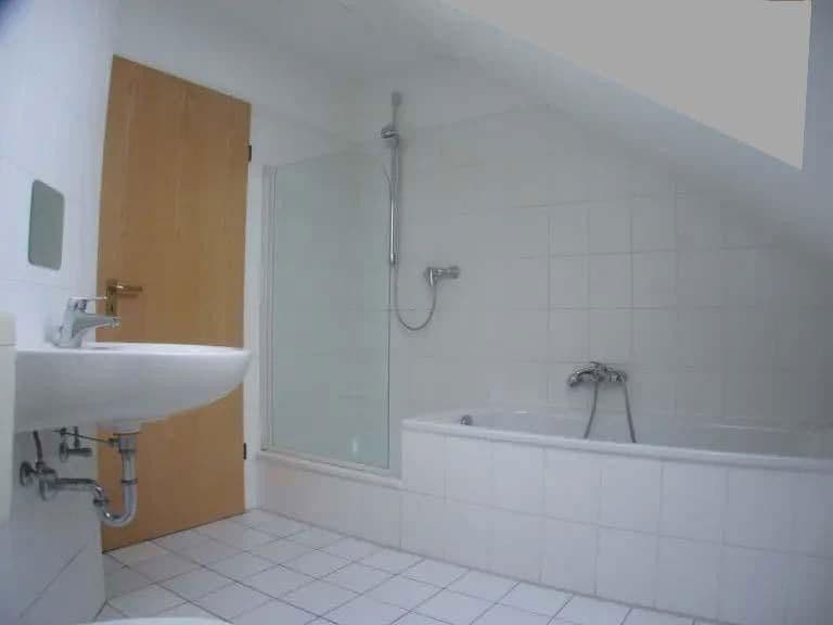 Pronájem bytu 3+kk 81 m², Sterkrader Straße 248, Dinslaken, Severní Porýní-Vestfálsko Pronájem bytu 3+kk 81 m², Sterkrader Straße 248, Dinslaken, Severní Porýní-Vestfálsko