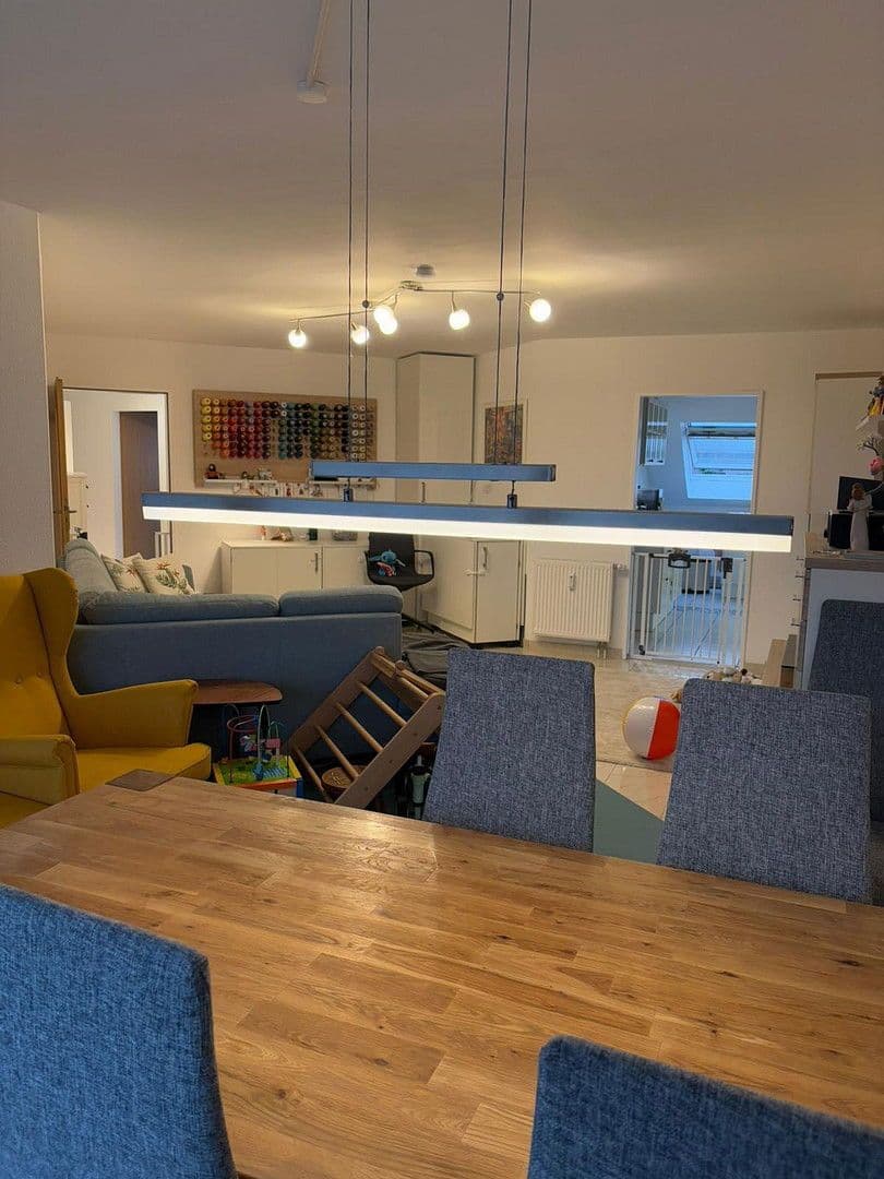 Pronájem bytu 3+kk 81 m², Sterkrader Straße 248, Dinslaken, Severní Porýní-Vestfálsko Pronájem bytu 3+kk 81 m², Sterkrader Straße 248, Dinslaken, Severní Porýní-Vestfálsko