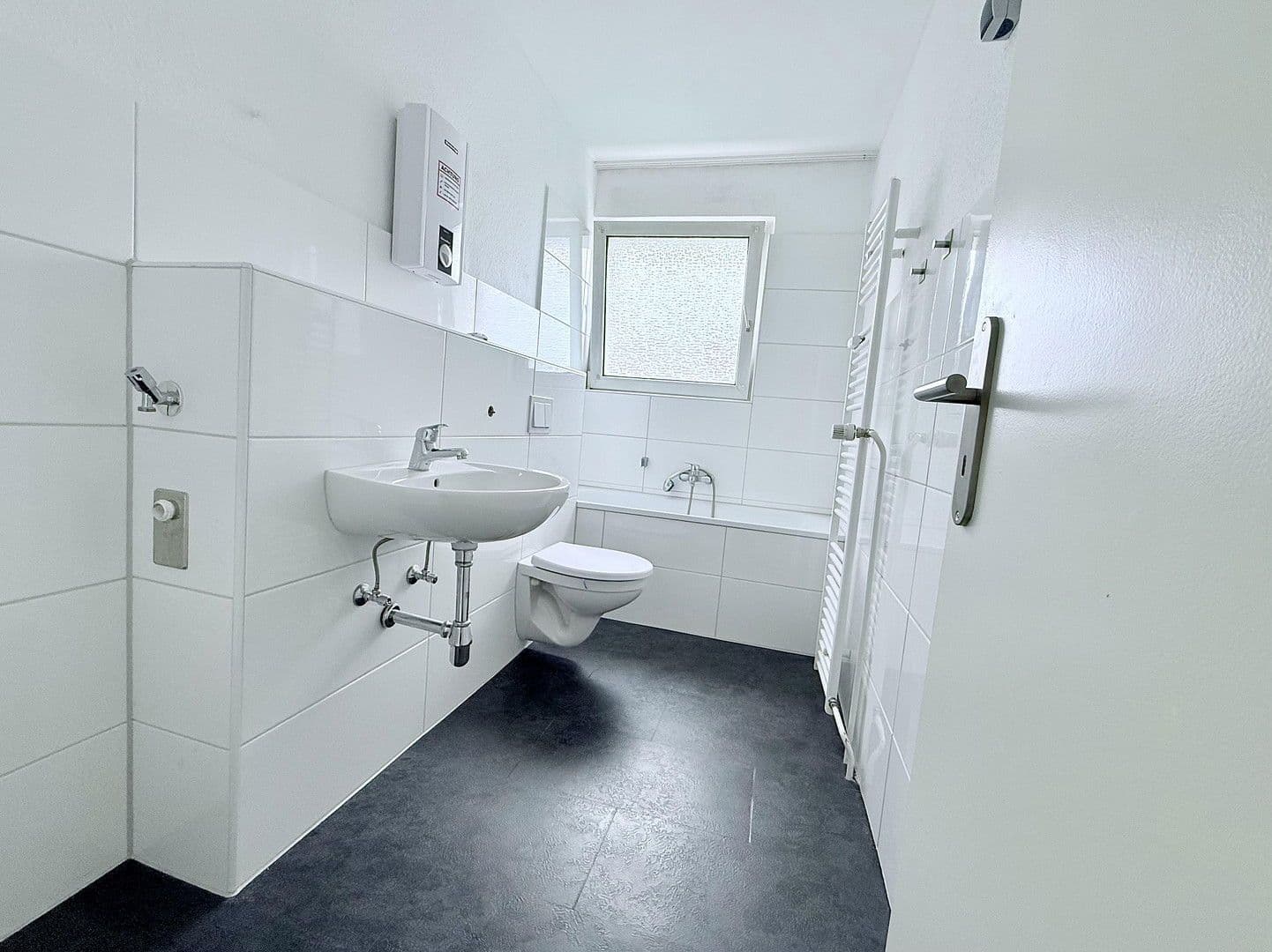 Pronájem bytu 2+1 59 m², Waldecker Str. 9, Duisburg, Severní Porýní-Vestfálsko Pronájem bytu 2+1 59 m², Waldecker Str. 9, Duisburg, Severní Porýní-Vestfálsko