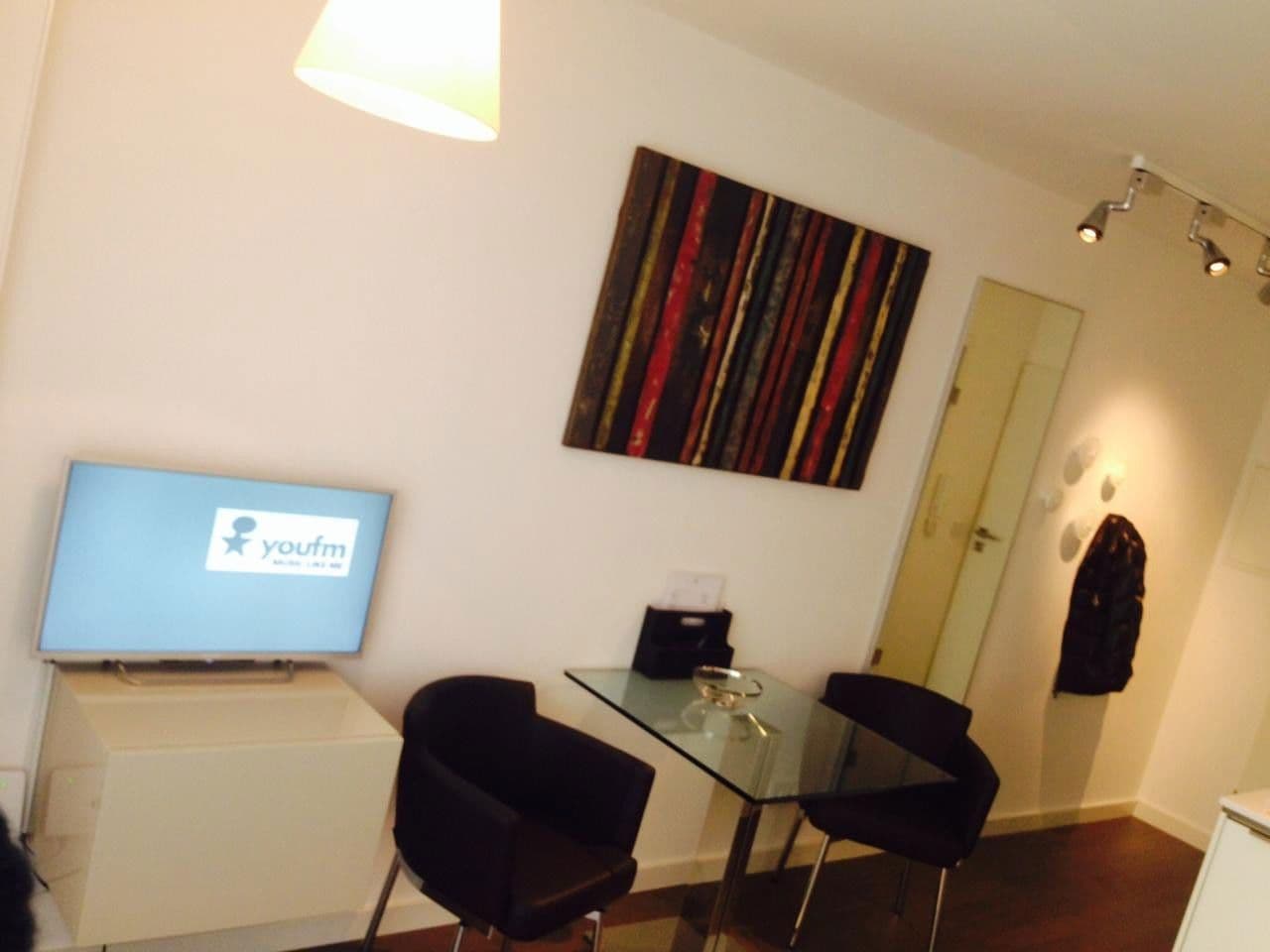 Pronájem bytu 1+1 21 m², Occamstr.5, München, Bavorsko Pronájem bytu 1+1 21 m², Occamstr.5, München, Bavorsko