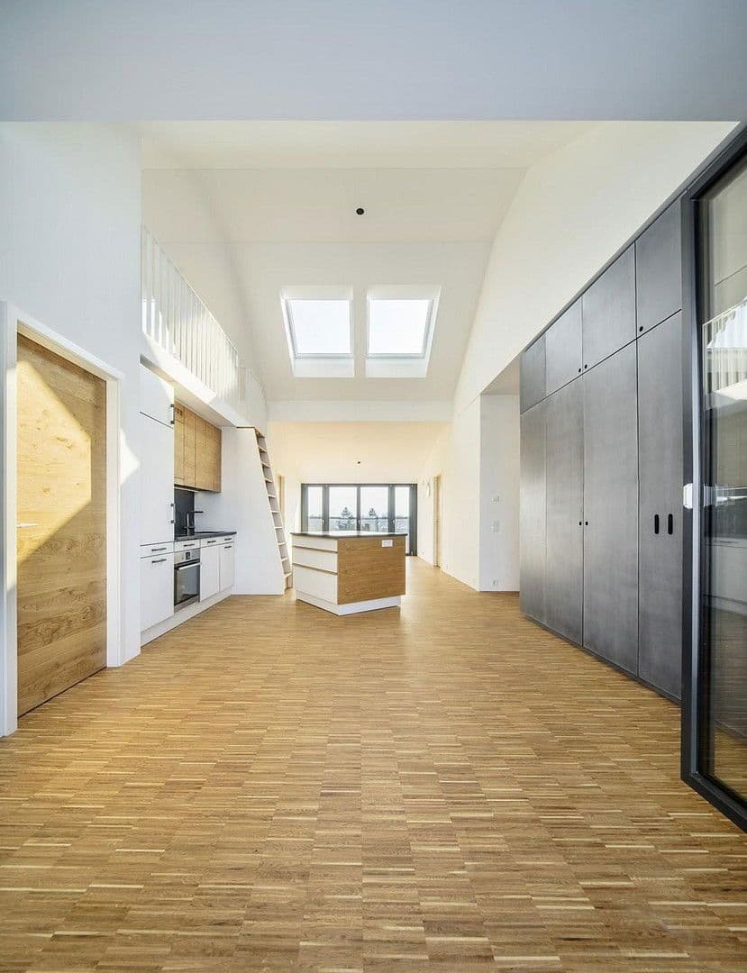 Pronájem bytu 4+1 103 m², Bunzlauer Str.8, München, Bavorsko Pronájem bytu 4+1 103 m², Bunzlauer Str.8, München, Bavorsko