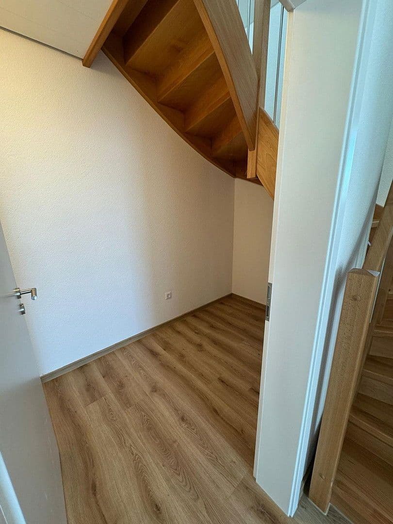 Pronájem bytu 3+1 85 m², Schützenstr. 4, Dinkelsbühl, Bavorsko Pronájem bytu 3+1 85 m², Schützenstr. 4, Dinkelsbühl, Bavorsko