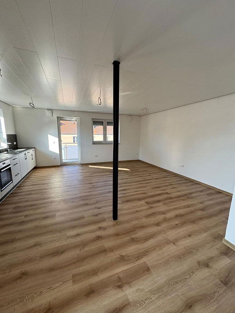 Pronájem bytu 3+1 85 m², Schützenstr. 4, Dinkelsbühl, Bavorsko Pronájem bytu 3+1 85 m², Schützenstr. 4, Dinkelsbühl, Bavorsko