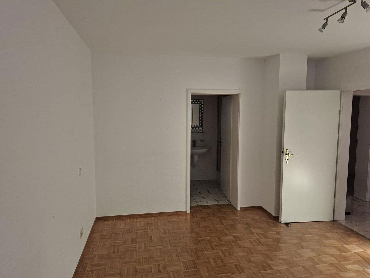 Pronájem bytu 2+1 74 m², Nastätten, Porýní-Falc Pronájem bytu 2+1 74 m², Nastätten, Porýní-Falc