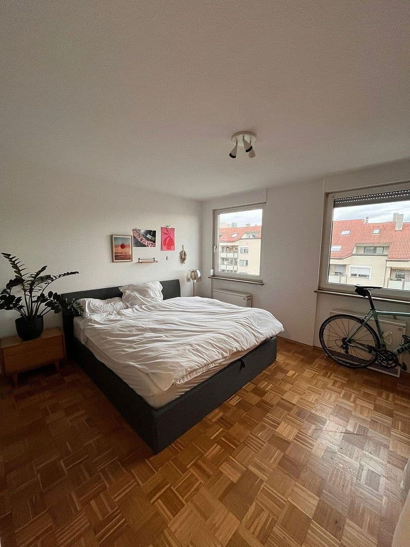 Pronájem bytu 3+1 95 m², Berg-am-Laim-Str. 60a, München, Bavorsko Pronájem bytu 3+1 95 m², Berg-am-Laim-Str. 60a, München, Bavorsko