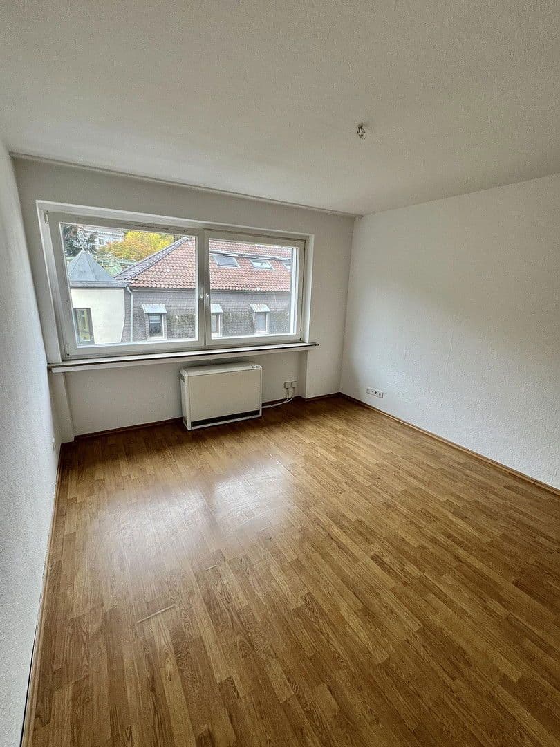 Pronájem bytu 1+1 30 m², Wuppertal, Severní Porýní-Vestfálsko Pronájem bytu 1+1 30 m², Wuppertal, Severní Porýní-Vestfálsko