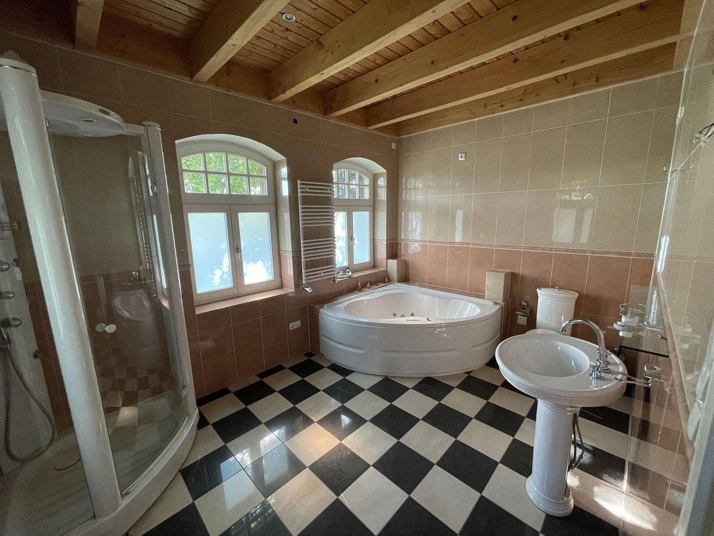 Prodej nebytového prostoru 3.567 m², Huntestrasse 7, Friesoythe, Dolní Sasko Prodej nebytového prostoru 3.567 m², Huntestrasse 7, Friesoythe, Dolní Sasko