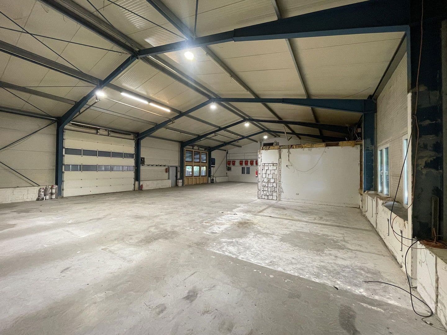 Prodej domu 206 m², pozemek 3.567 m², Huntestrasse 7, Friesoythe, Dolní Sasko Prodej domu 206 m², pozemek 3.567 m², Huntestrasse 7, Friesoythe, Dolní Sasko