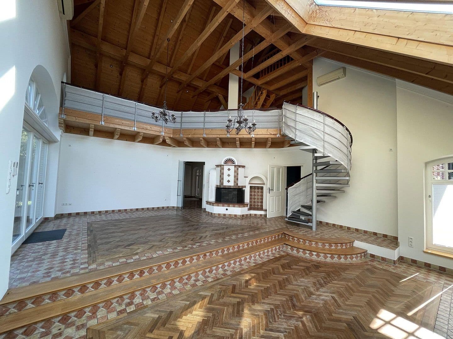 Prodej domu 206 m², pozemek 3.567 m², Huntestrasse 7, Friesoythe, Dolní Sasko Prodej domu 206 m², pozemek 3.567 m², Huntestrasse 7, Friesoythe, Dolní Sasko