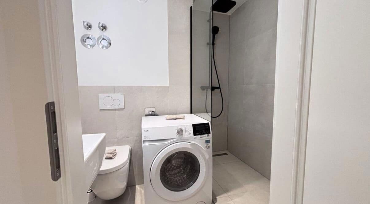 Prodej bytu 5+1 78 m², Johanneskirchner Str. 132, München, Bavorsko Prodej bytu 5+1 78 m², Johanneskirchner Str. 132, München, Bavorsko