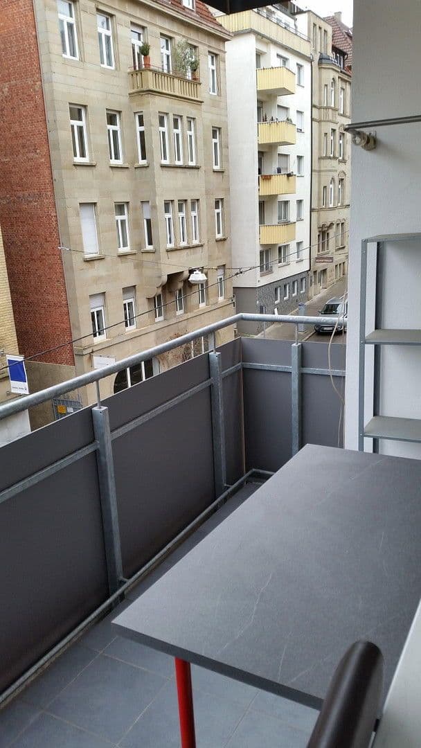 Pronájem bytu 3+1 68 m², Römerstraße 50, Stuttgart, Bádensko-Württembersko Pronájem bytu 3+1 68 m², Römerstraße 50, Stuttgart, Bádensko-Württembersko