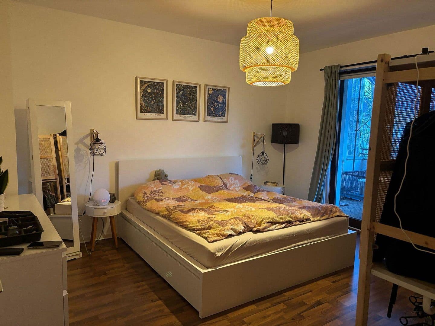 Prodej bytu 3+1 91 m², Heinrichstr. 105, Düsseldorf, Severní Porýní-Vestfálsko Prodej bytu 3+1 91 m², Heinrichstr. 105, Düsseldorf, Severní Porýní-Vestfálsko