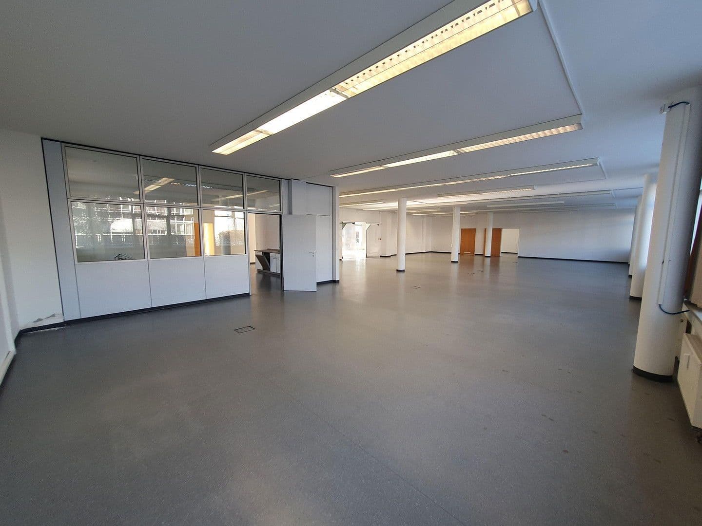 Pronájem kanceláře 512 m², Baldhamer Straße 39, Vaterstetten, Bavorsko Pronájem kanceláře 512 m², Baldhamer Straße 39, Vaterstetten, Bavorsko