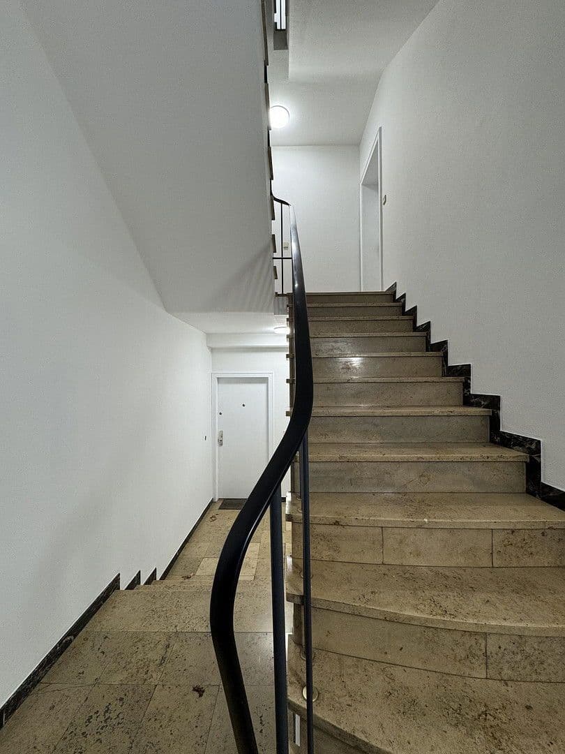 Prodej bytu 1+1 47 m², Heinrichstr. 105, Düsseldorf, Severní Porýní-Vestfálsko Prodej bytu 1+1 47 m², Heinrichstr. 105, Düsseldorf, Severní Porýní-Vestfálsko