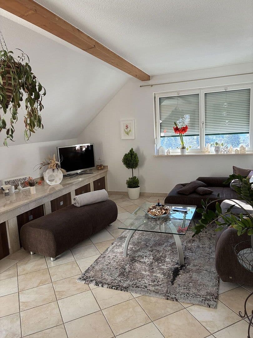 Prodej bytu 4+1 105 m², Suhl, Durynsko Prodej bytu 4+1 105 m², Suhl, Durynsko