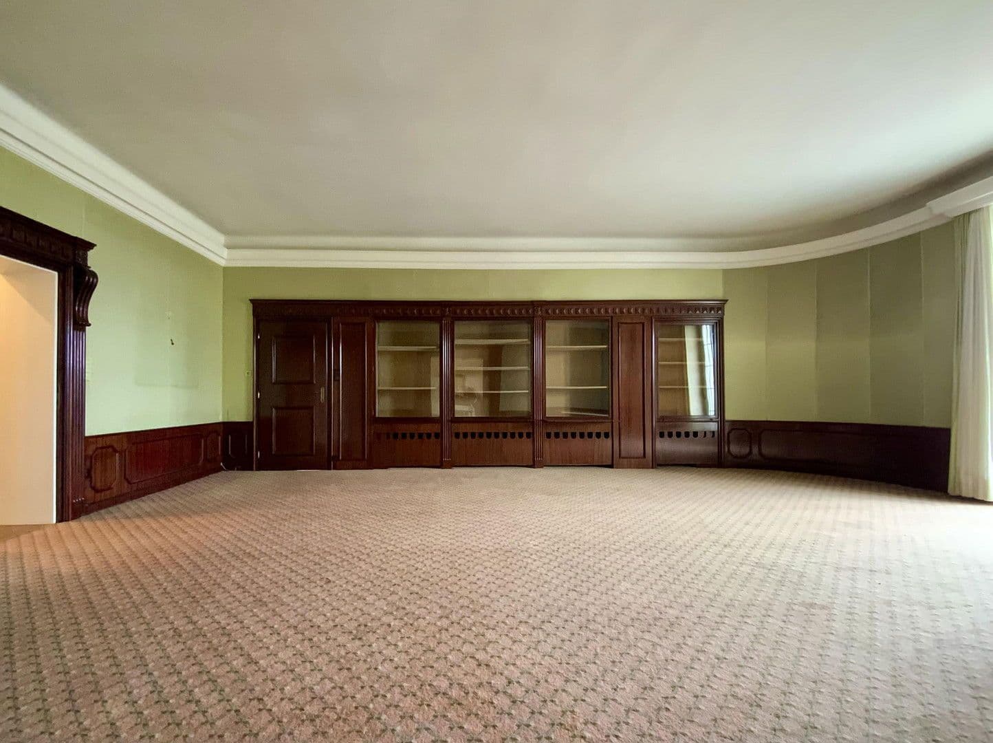 Prodej domu 872 m², pozemek 25.421 m², Sankt Veit an der Glan, Korutany Prodej domu 872 m², pozemek 25.421 m², Sankt Veit an der Glan, Korutany