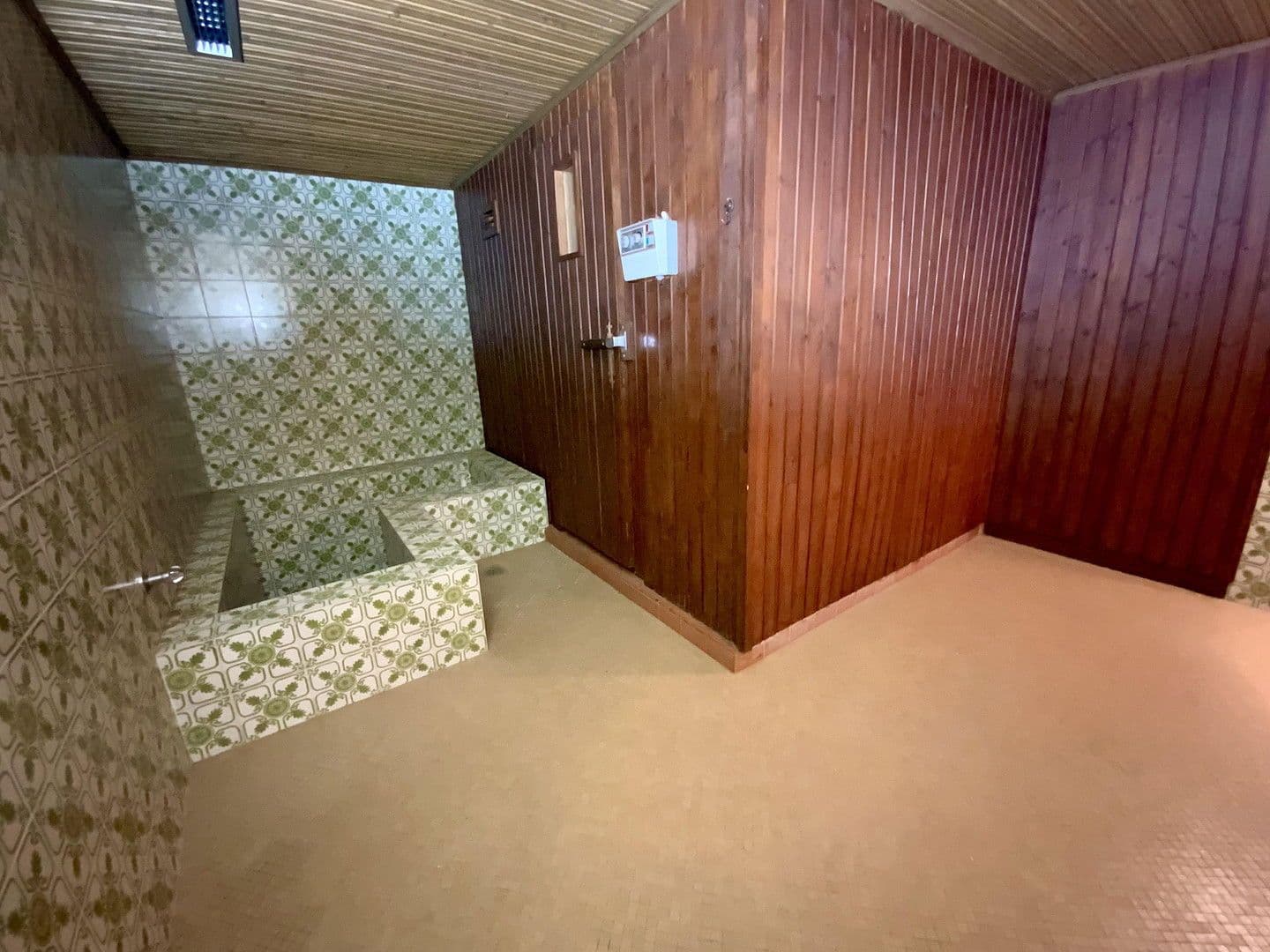 Prodej domu 872 m², pozemek 25.421 m², Sankt Veit an der Glan, Korutany Prodej domu 872 m², pozemek 25.421 m², Sankt Veit an der Glan, Korutany