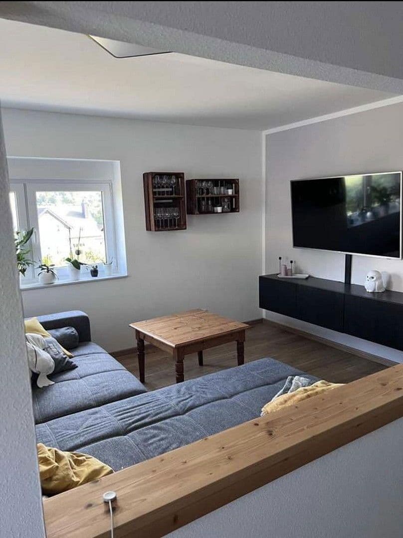 Prodej domu 212 m², pozemek 678 m², Laufach, Bavorsko Prodej domu 212 m², pozemek 678 m², Laufach, Bavorsko