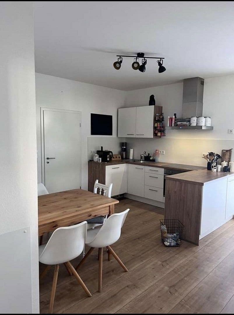 Prodej domu 212 m², pozemek 678 m², Laufach, Bavorsko Prodej domu 212 m², pozemek 678 m², Laufach, Bavorsko