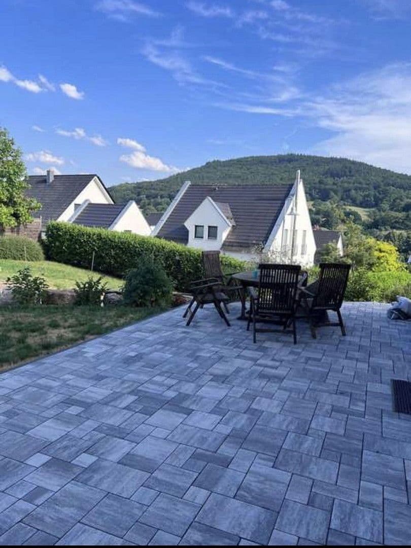 Prodej domu 212 m², pozemek 678 m², Laufach, Bavorsko Prodej domu 212 m², pozemek 678 m², Laufach, Bavorsko