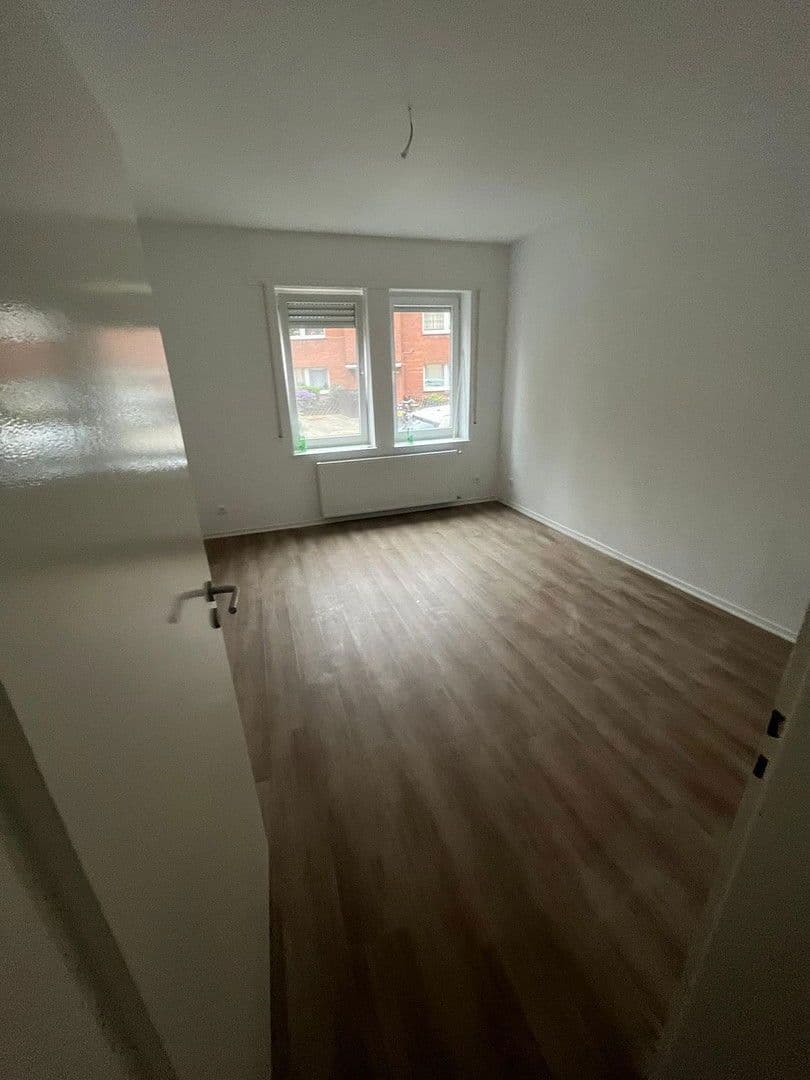 Pronájem bytu 3+1 71 m², Steckendorfer Str. 176, Krefeld, Severní Porýní-Vestfálsko Pronájem bytu 3+1 71 m², Steckendorfer Str. 176, Krefeld, Severní Porýní-Vestfálsko