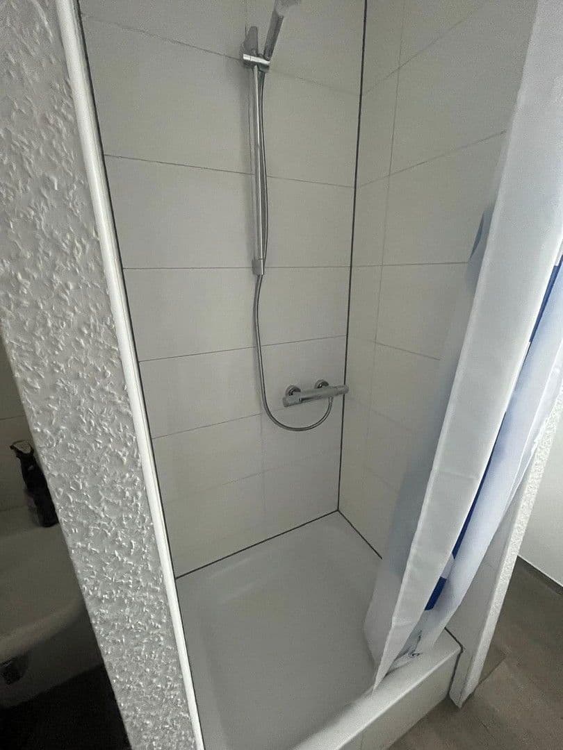 Pronájem bytu 3+1 71 m², Steckendorfer Str. 176, Krefeld, Severní Porýní-Vestfálsko Pronájem bytu 3+1 71 m², Steckendorfer Str. 176, Krefeld, Severní Porýní-Vestfálsko