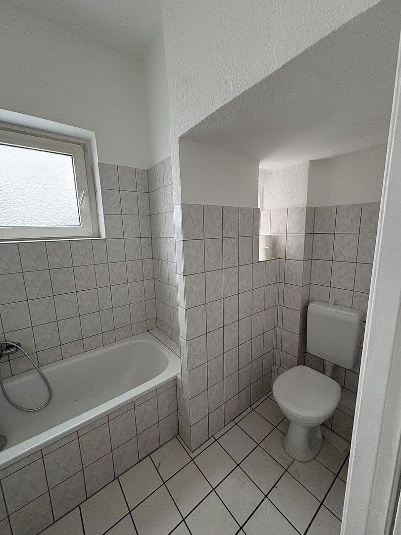 Pronájem bytu 3+1 80 m², Hamburger Chaussee 38, kiel, Šlesvicko-Holštýnsko Pronájem bytu 3+1 80 m², Hamburger Chaussee 38, kiel, Šlesvicko-Holštýnsko