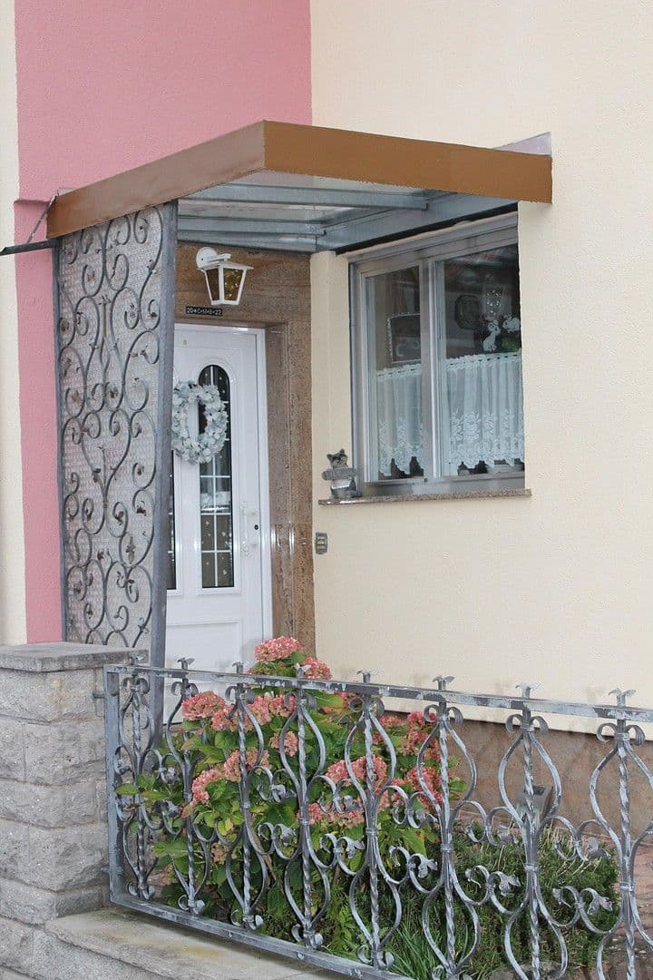 Prodej domu 262 m², pozemek 465 m², Ansbach-Meinhardswinden, Bavorsko Prodej domu 262 m², pozemek 465 m², Ansbach-Meinhardswinden, Bavorsko