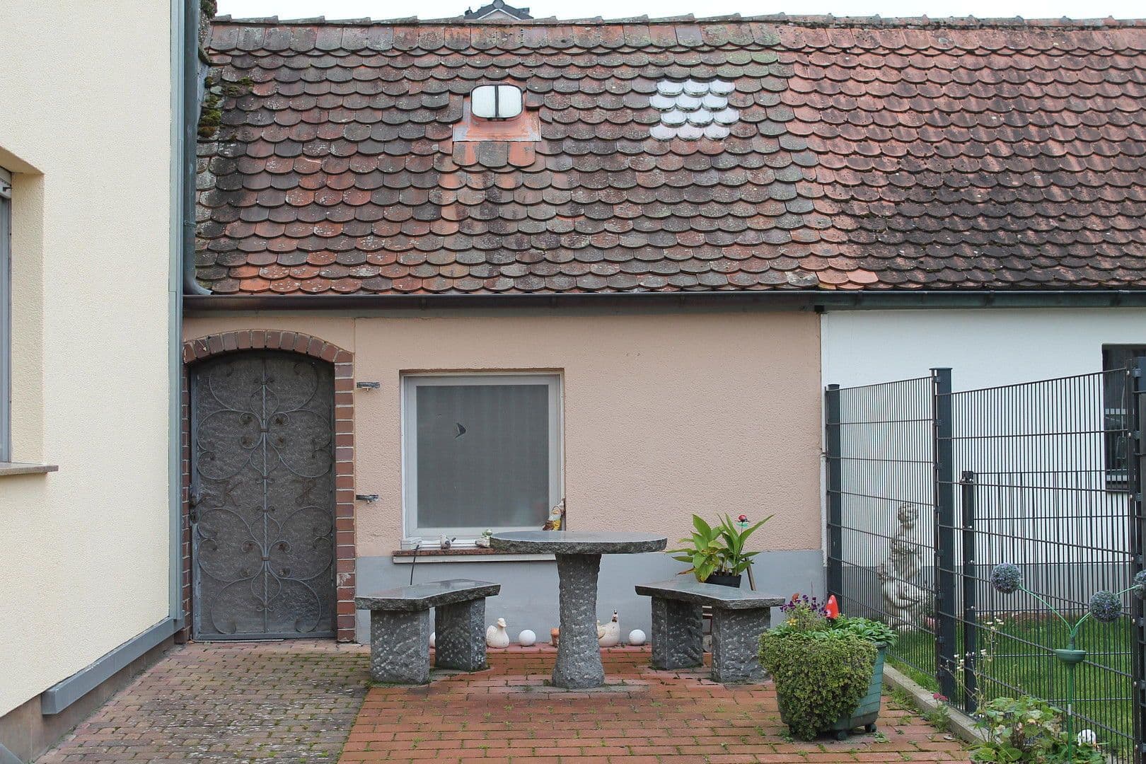 Prodej domu 262 m², pozemek 465 m², Ansbach-Meinhardswinden, Bavorsko Prodej domu 262 m², pozemek 465 m², Ansbach-Meinhardswinden, Bavorsko