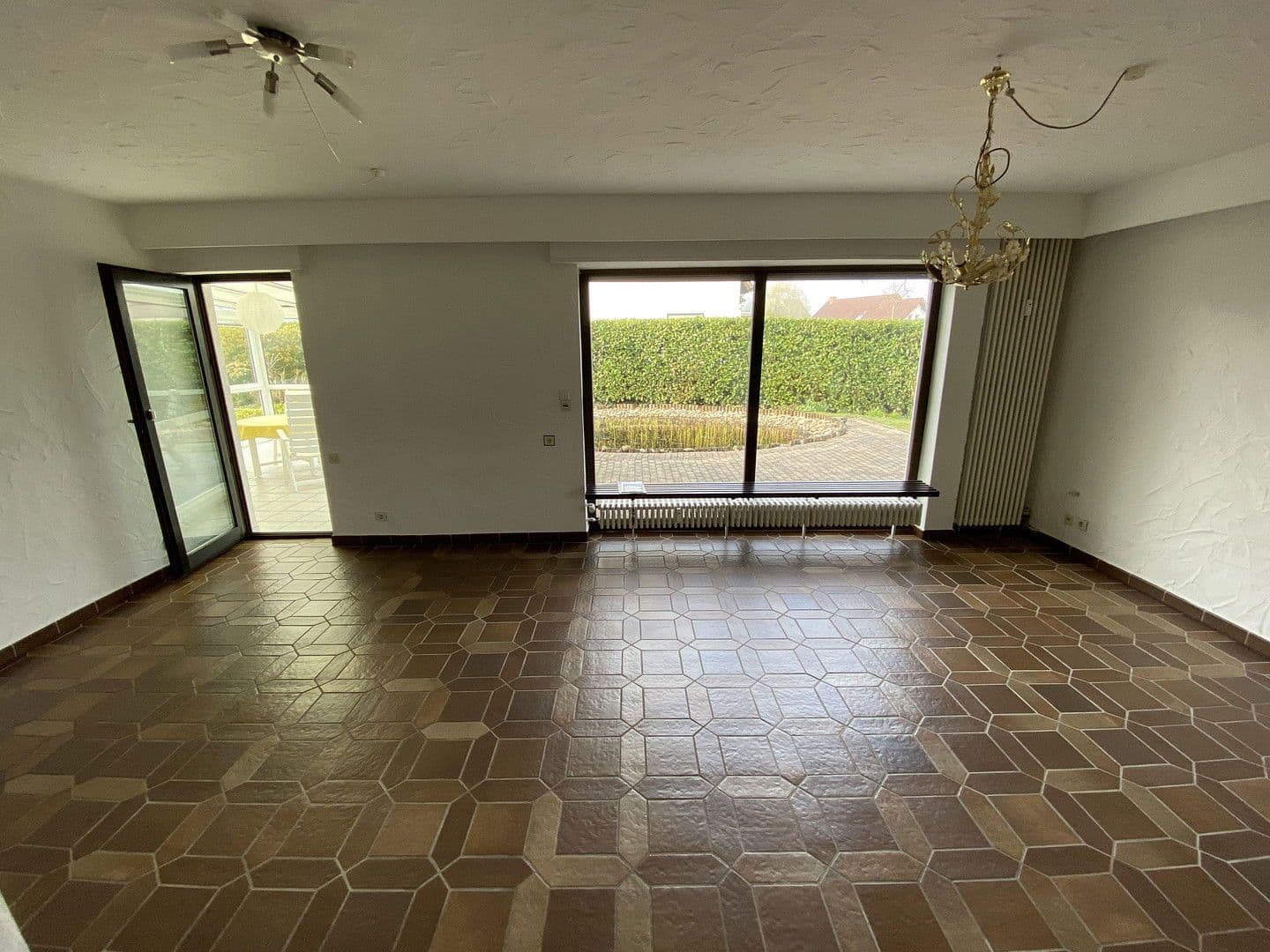 Prodej domu 328 m², pozemek 840 m², Waldmohr, Porýní-Falc Prodej domu 328 m², pozemek 840 m², Waldmohr, Porýní-Falc