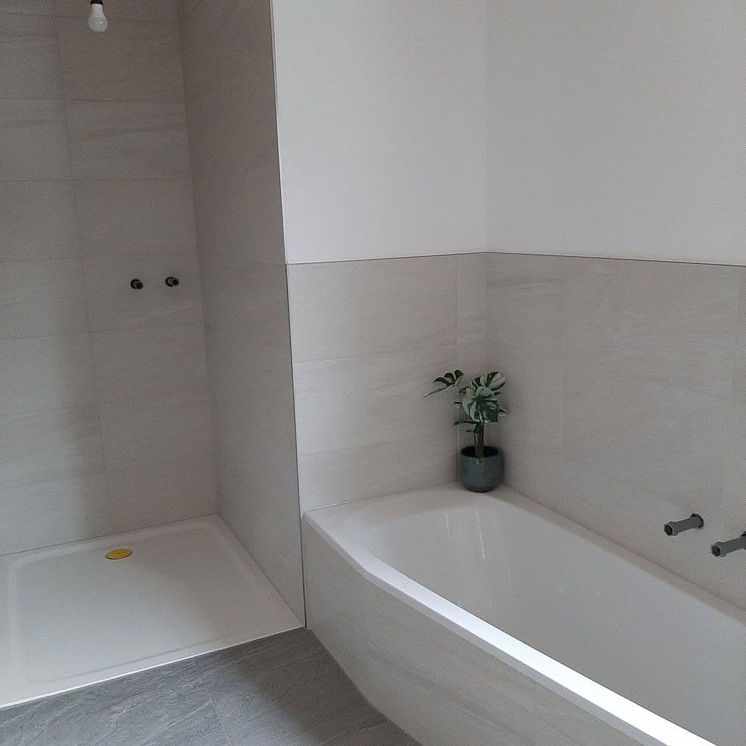 Pronájem domu 110 m², pozemek 800 m², Rot an der Rot, Bádensko-Württembersko Pronájem domu 110 m², pozemek 800 m², Rot an der Rot, Bádensko-Württembersko