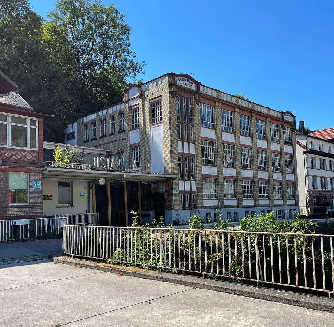 Prodej nebytového prostoru 2.763 m², Schiltachstraße 61 + 59, Schramberg, Bádensko-Württembersko Prodej nebytového prostoru 2.763 m², Schiltachstraße 61 + 59, Schramberg, Bádensko-Württembersko