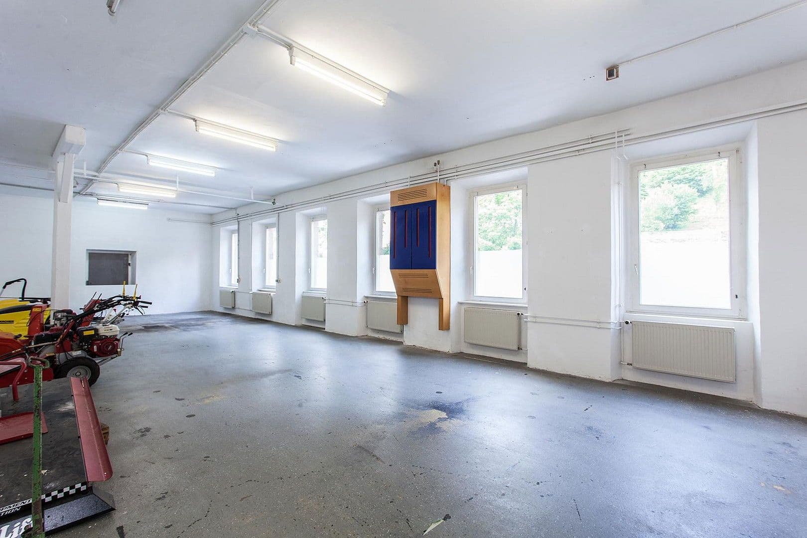 Pronájem nebytového prostoru 190 m², Schiltachstraße 28/3, Schramberg, Bádensko-Württembersko Pronájem nebytového prostoru 190 m², Schiltachstraße 28/3, Schramberg, Bádensko-Württembersko