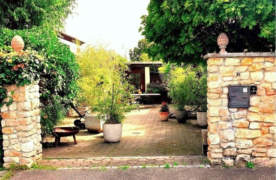 Prodej domu 406 m², pozemek 631 m², Augster Strasse 4, Rheinfelden (Baden), Bádensko-Württembersko Prodej domu 406 m², pozemek 631 m², Augster Strasse 4, Rheinfelden (Baden), Bádensko-Württembersko