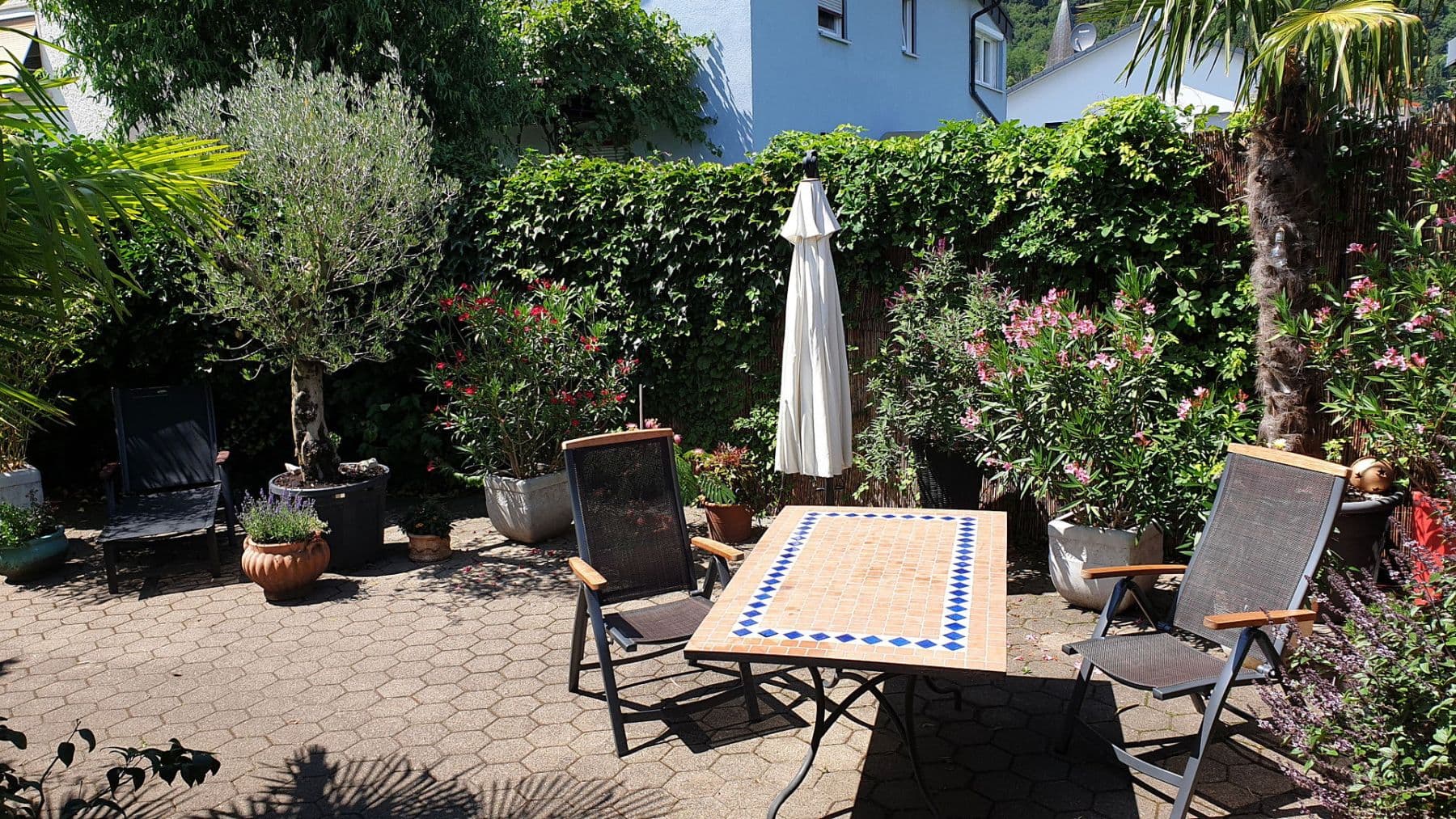 Prodej domu 406 m², pozemek 631 m², Augster Strasse 4, Rheinfelden (Baden), Bádensko-Württembersko Prodej domu 406 m², pozemek 631 m², Augster Strasse 4, Rheinfelden (Baden), Bádensko-Württembersko