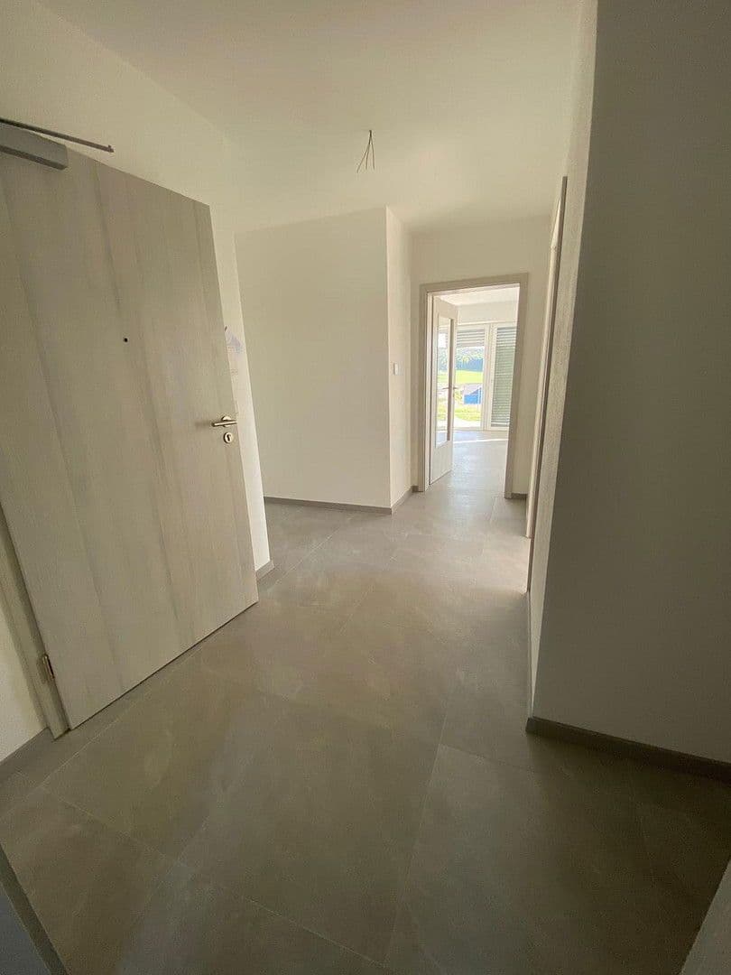 Pronájem bytu 3+1 80 m², Schwandorf, Bavorsko Pronájem bytu 3+1 80 m², Schwandorf, Bavorsko