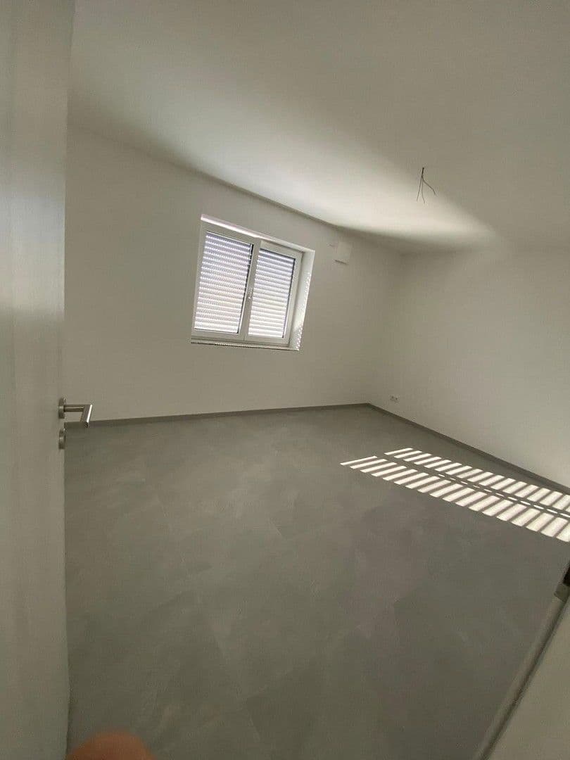 Pronájem bytu 3+1 80 m², Schwandorf, Bavorsko Pronájem bytu 3+1 80 m², Schwandorf, Bavorsko