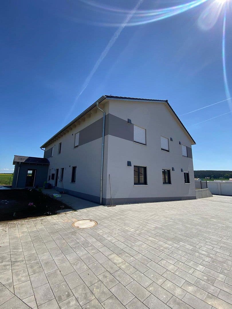 Pronájem bytu 3+1 80 m², Schwandorf, Bavorsko Pronájem bytu 3+1 80 m², Schwandorf, Bavorsko
