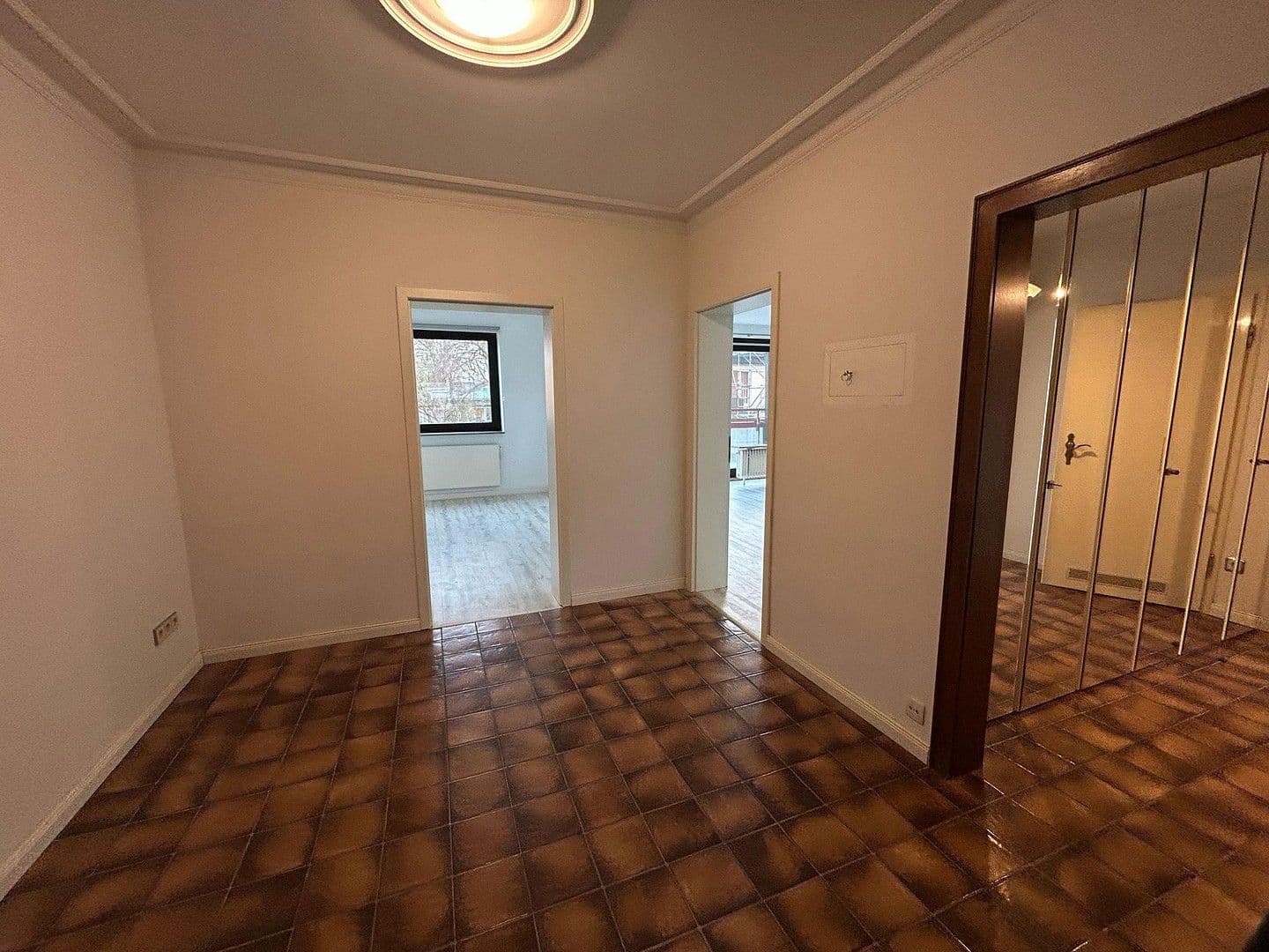 Prodej bytu 3+1 91 m², Erwin-König-Weg 6, Hamburg, Hamburg Prodej bytu 3+1 91 m², Erwin-König-Weg 6, Hamburg, Hamburg