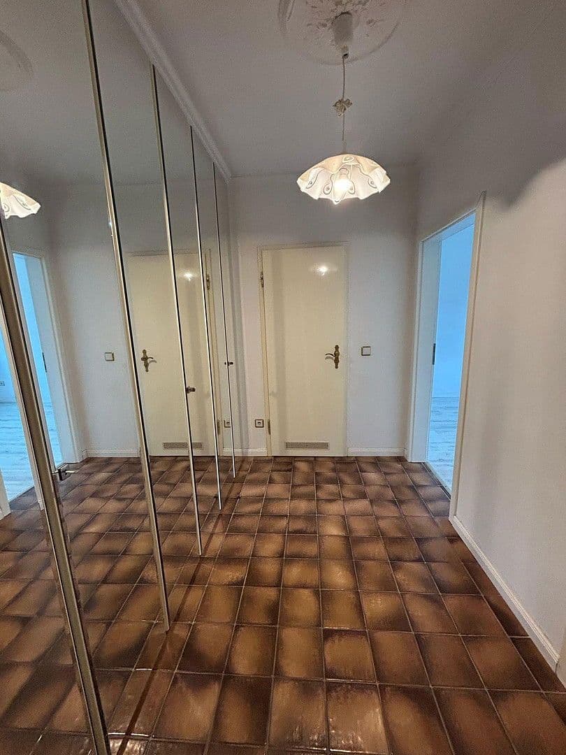 Prodej bytu 3+1 91 m², Erwin-König-Weg 6, Hamburg, Hamburg Prodej bytu 3+1 91 m², Erwin-König-Weg 6, Hamburg, Hamburg