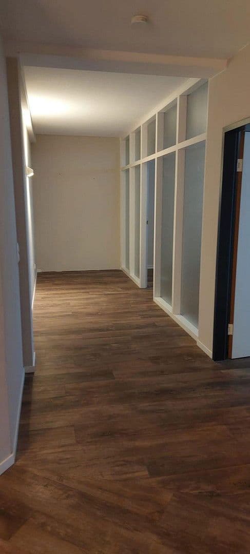 Pronájem kanceláře 950 m², Führser Mühlweg 70, 31582, Nienburg/Weser, Dolní Sasko Pronájem kanceláře 950 m², Führser Mühlweg 70, 31582, Nienburg/Weser, Dolní Sasko