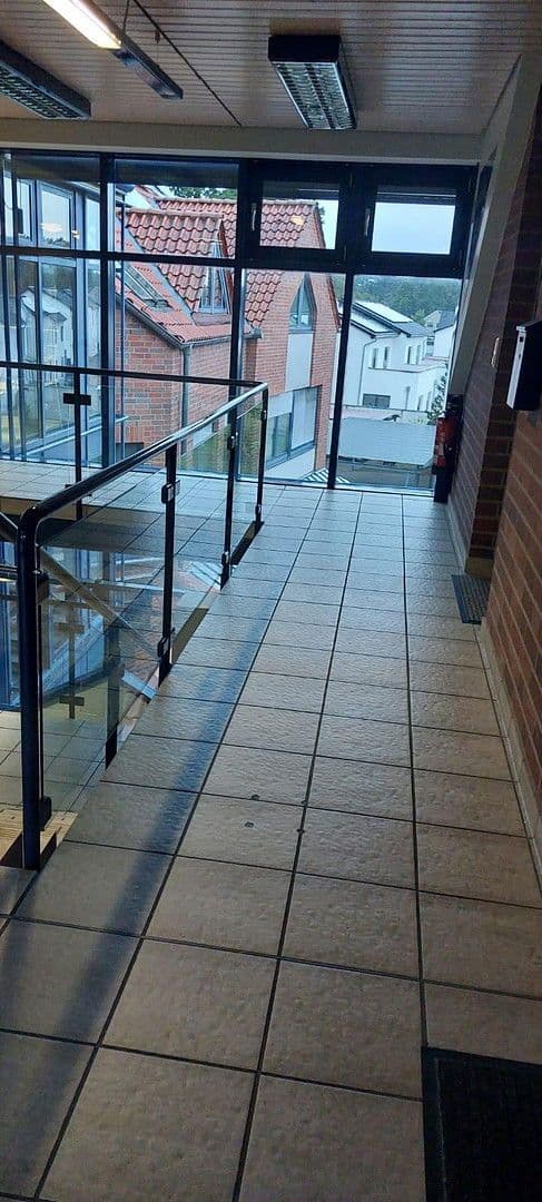 Pronájem kanceláře 950 m², Führser Mühlweg 70, 31582, Nienburg/Weser, Dolní Sasko Pronájem kanceláře 950 m², Führser Mühlweg 70, 31582, Nienburg/Weser, Dolní Sasko